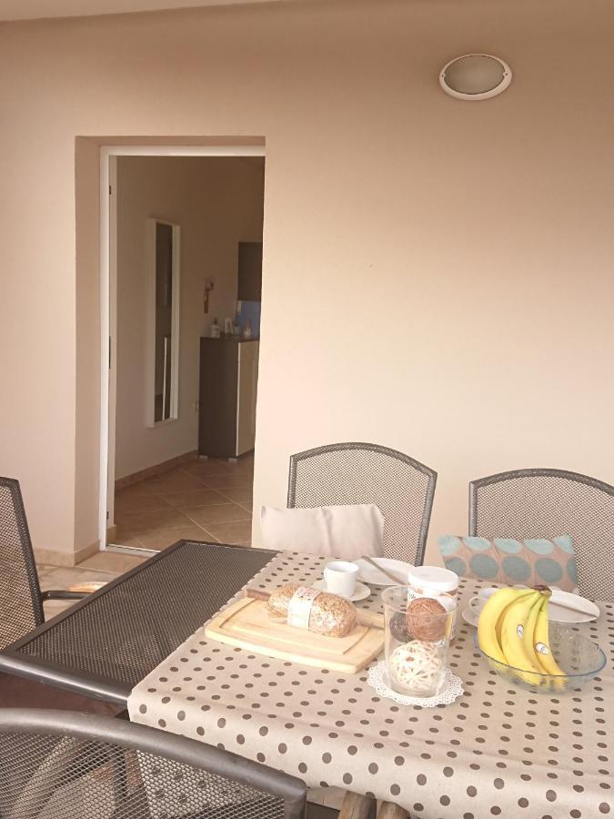 Villa Petra Barbat na Rabu Екстериор снимка