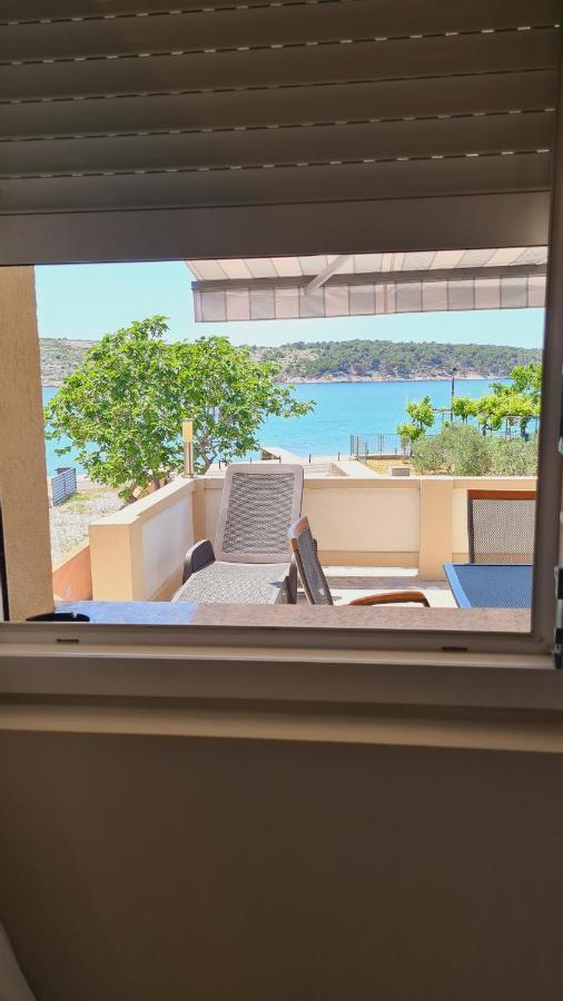 Villa Petra Barbat na Rabu Екстериор снимка