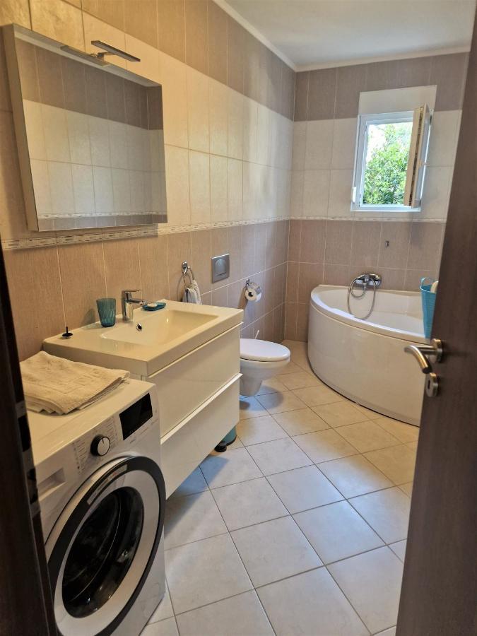 Villa Petra Barbat na Rabu Екстериор снимка