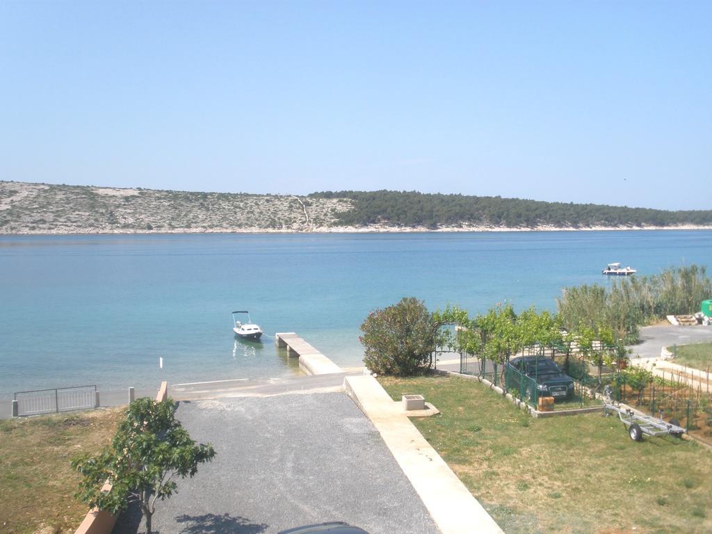 Villa Petra Barbat na Rabu Екстериор снимка